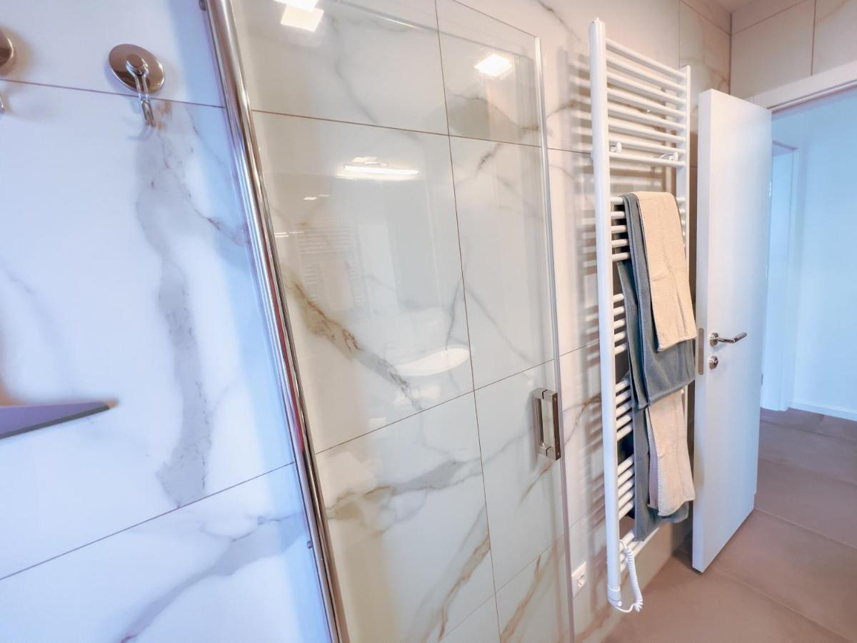 Villa Mirno More Apartments Malinska Εξωτερικό φωτογραφία