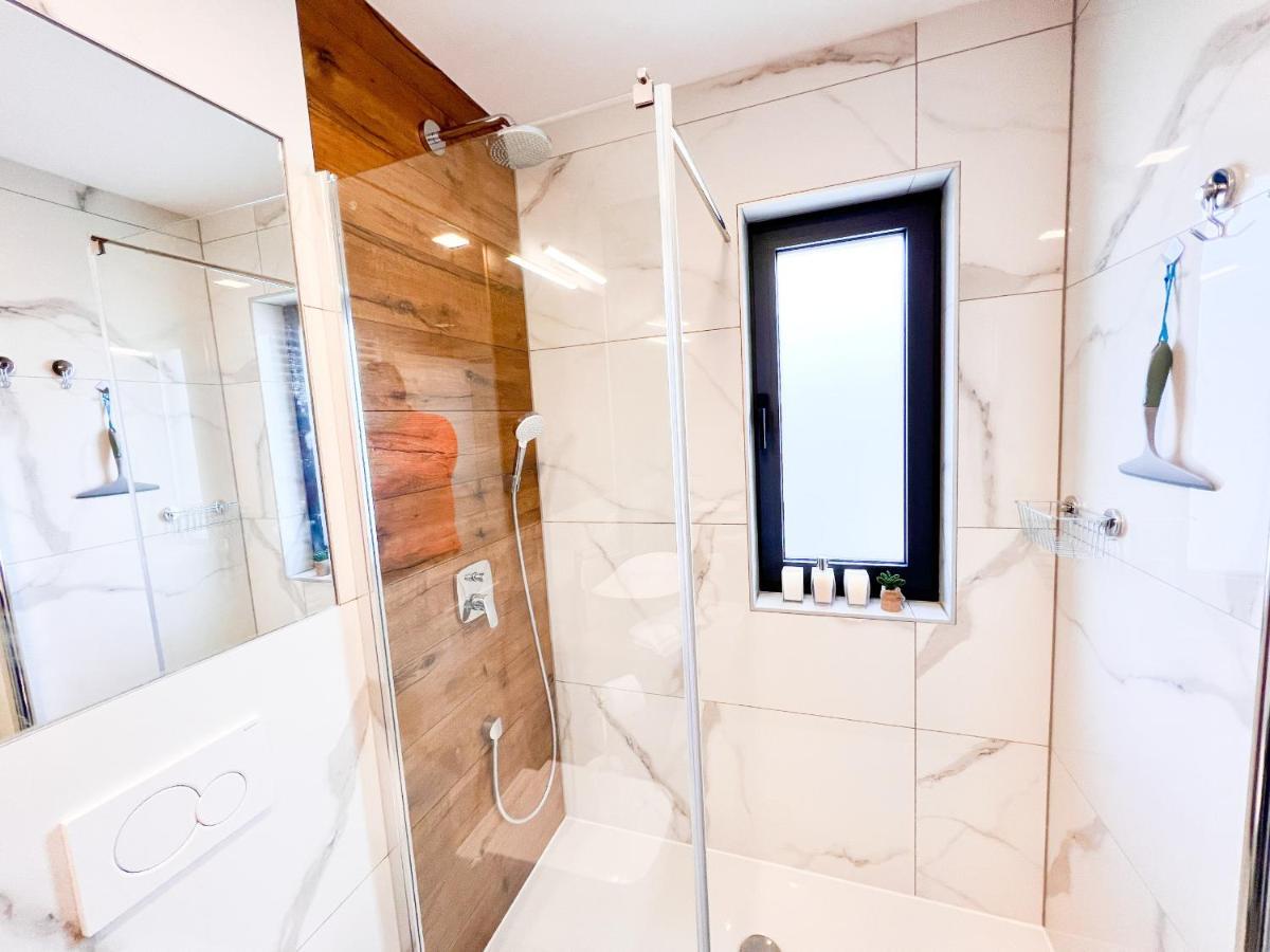 Villa Mirno More Apartments Malinska Εξωτερικό φωτογραφία