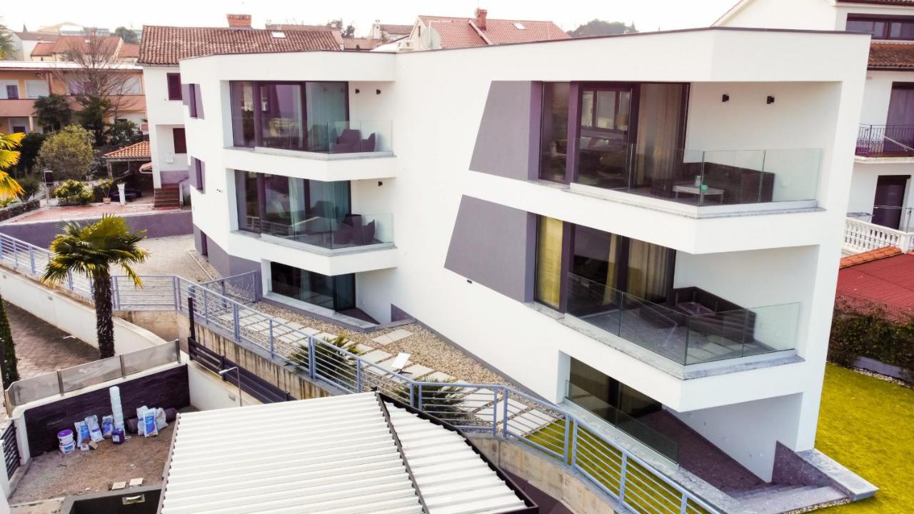Villa Mirno More Apartments Malinska Εξωτερικό φωτογραφία