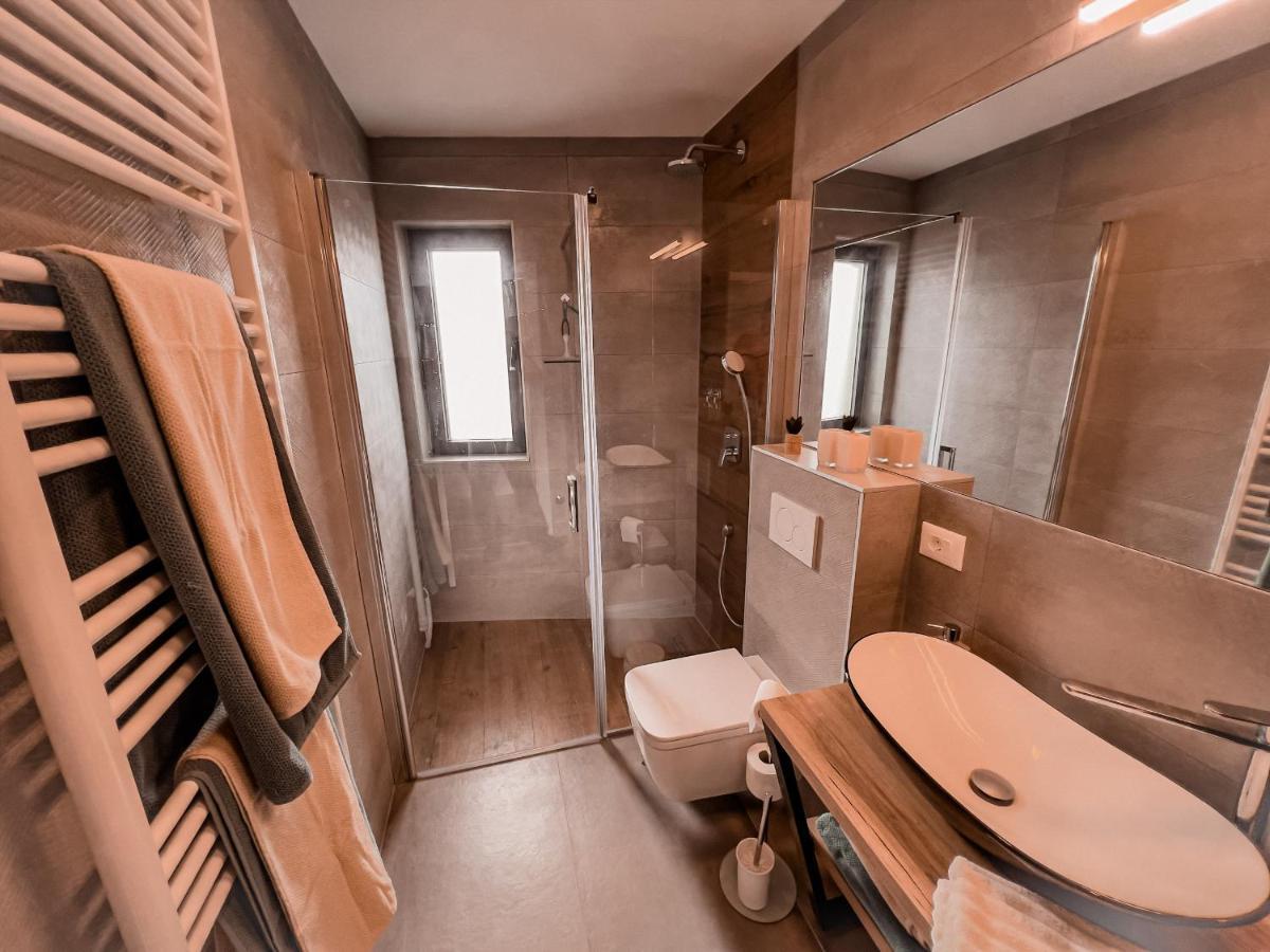 Villa Mirno More Apartments Malinska Εξωτερικό φωτογραφία