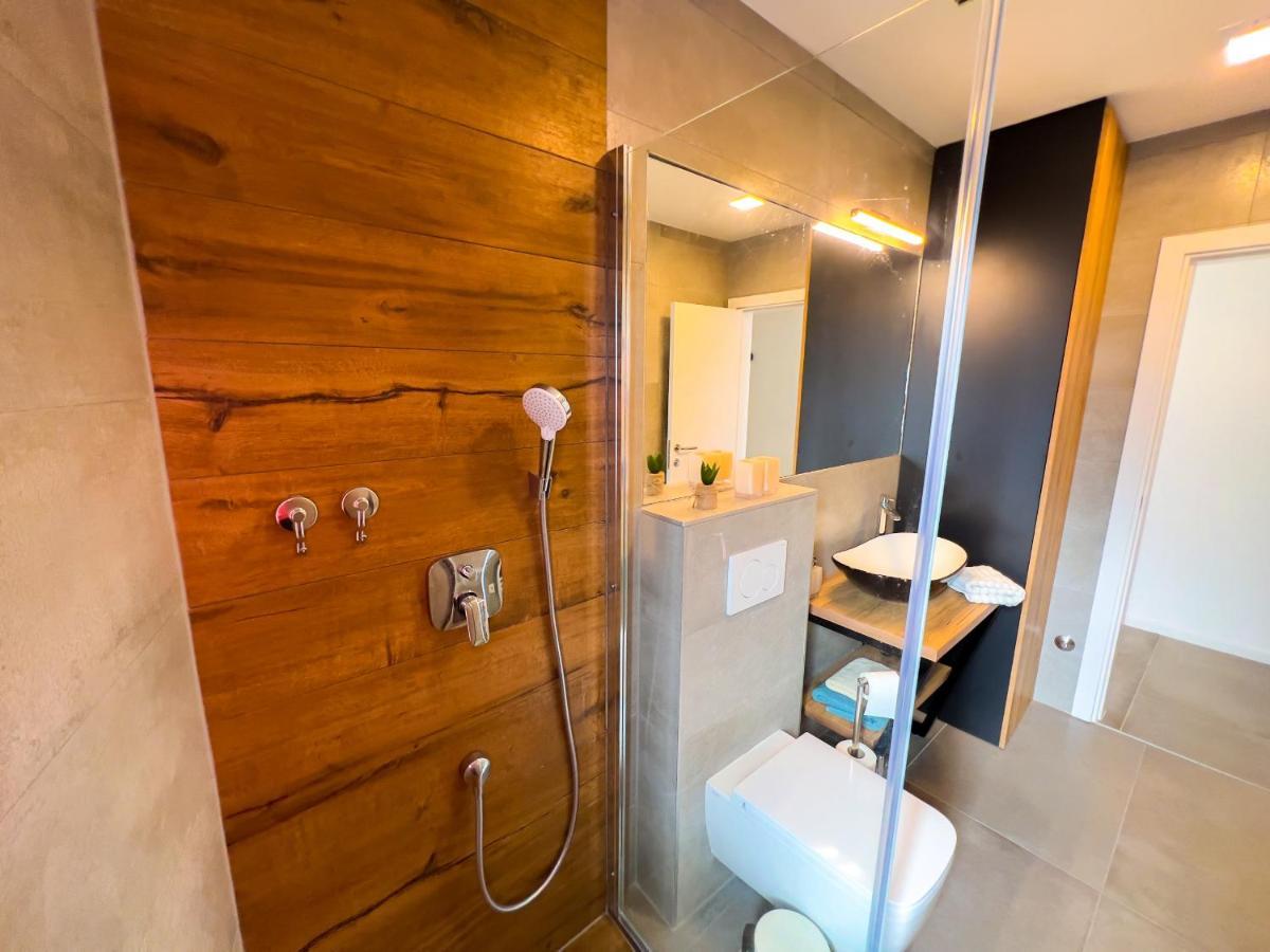 Villa Mirno More Apartments Malinska Εξωτερικό φωτογραφία